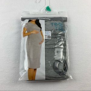 Maternity Grey Dress XL Time and Tru Short Sleeved Scoop Neck Side Ruching